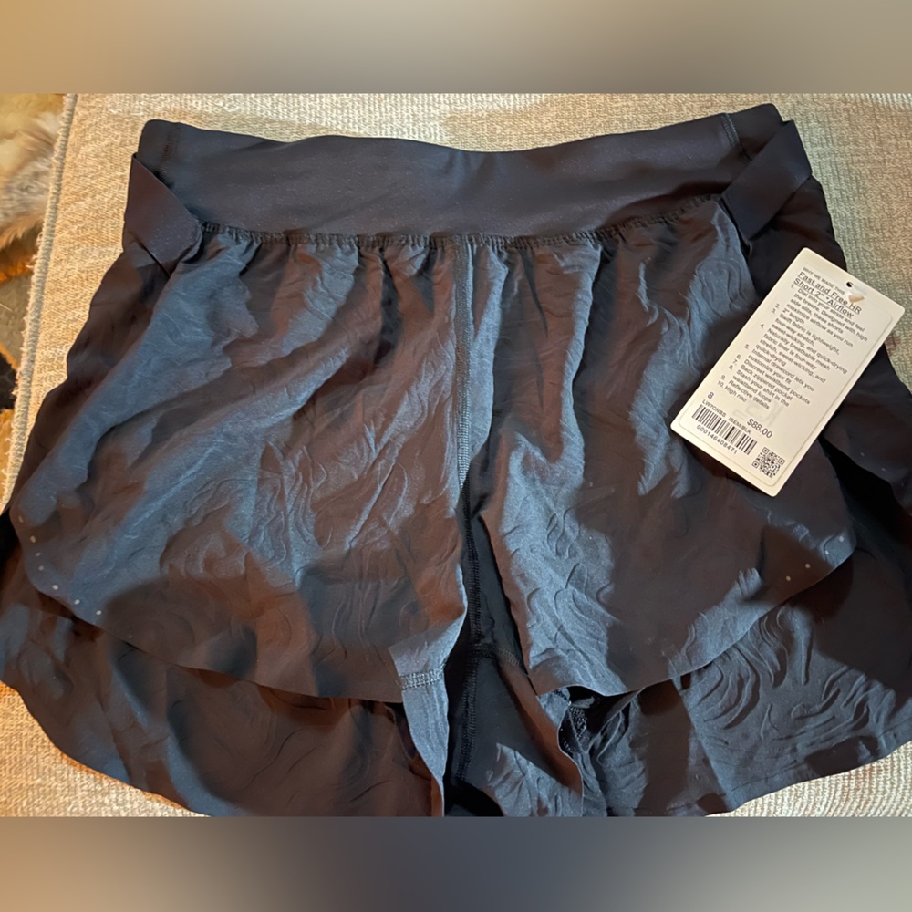 Lululemon fast and free running shorts NWT size 8